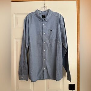 New men’s RVCA blue long sleeve That’ll do stretch Oxford button shirt. Size XL
